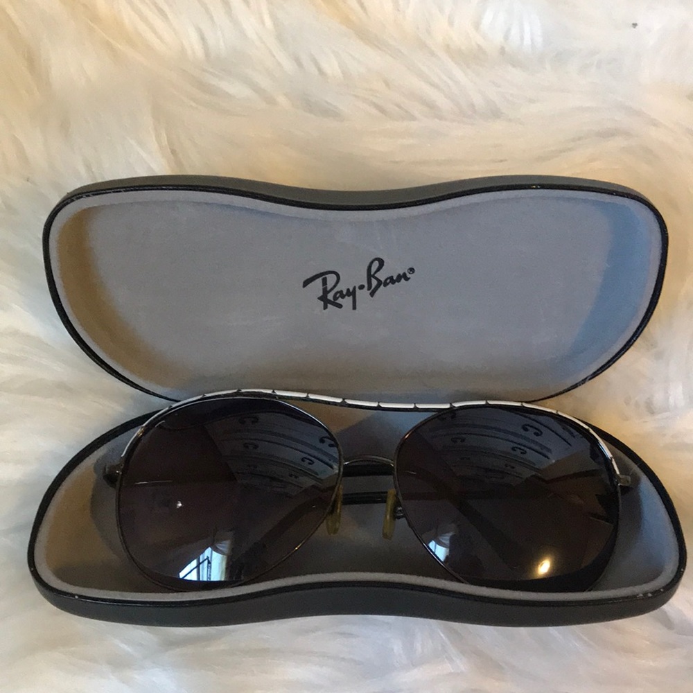 Ray ban sunglasses and case
